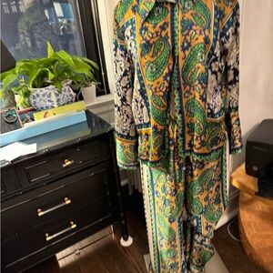 ZARA - Matching Blouse and pants